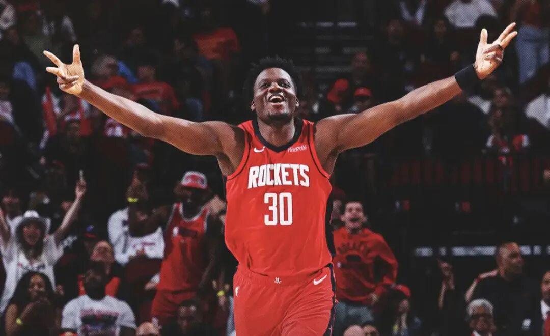 平台-活久见！12年了！！他终于投进第一个3分！！